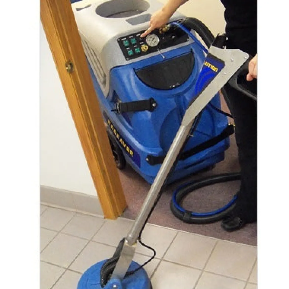 EDIC Endeavor™ Tile Cleaning Extractor (Heated & Non-Heated Options)
