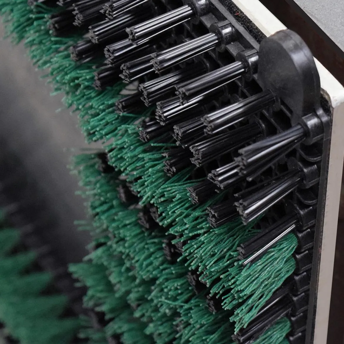 Malish Sonic Scrub™ Mal-Grit Orbital Floor Buffer Scrub Brush (14" x 20" & 14" x 28")