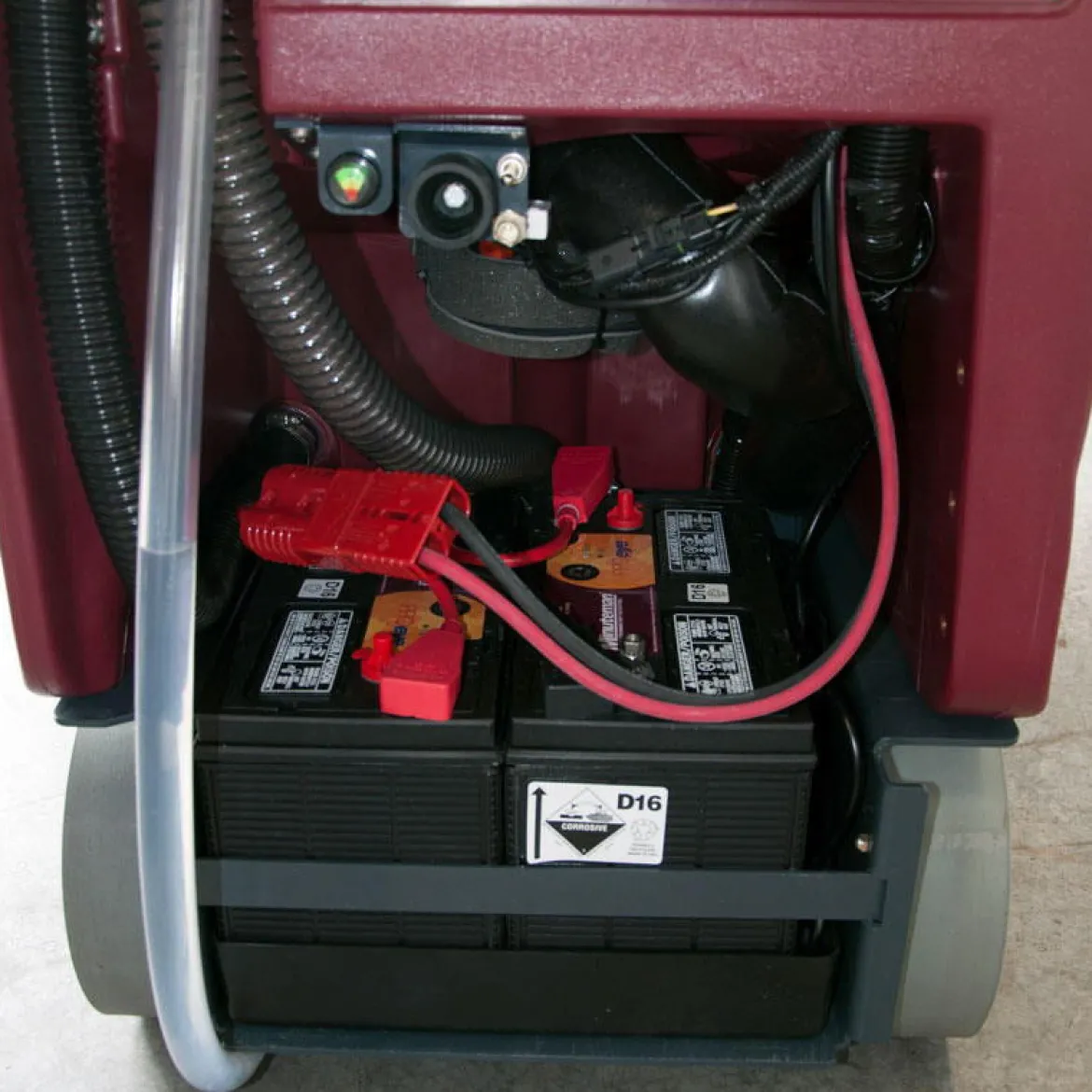 Minuteman® Max Ride 26 Automatic Floor Scrubber (Battery Upgrade Option Available) - 21 Gallons
