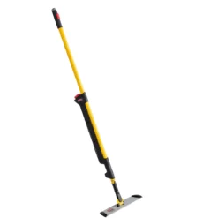 Rubbermaid® Hygen™ Pulse™ 18" Microfiber Spray Mop Kit