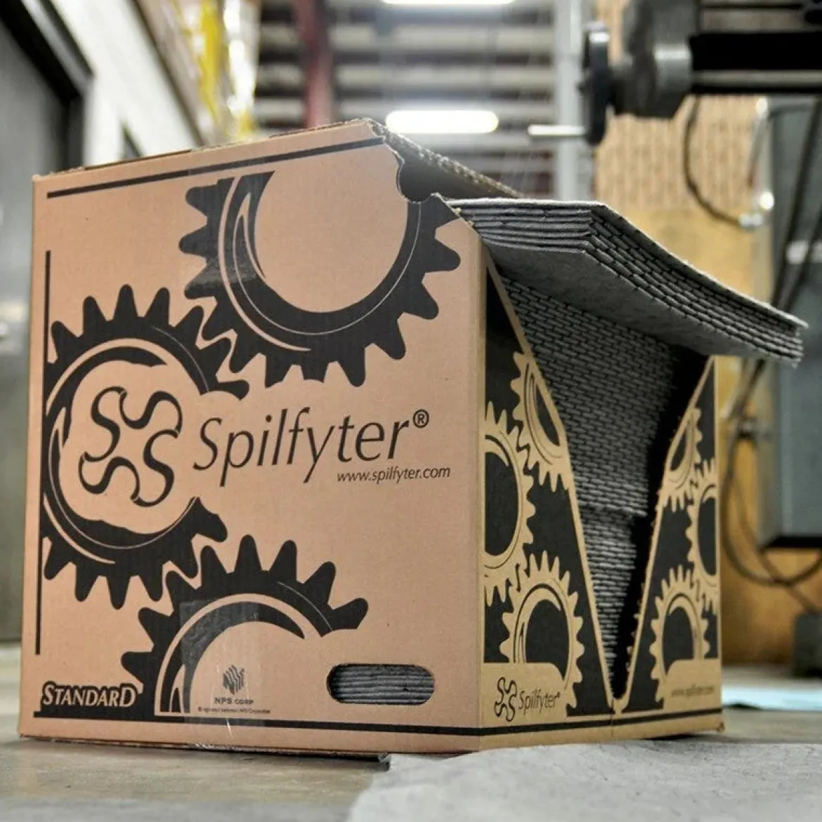 Spilfyter® Universal Single Ply Lightweight Absorbent Pads (16" x 18") - Case of 200