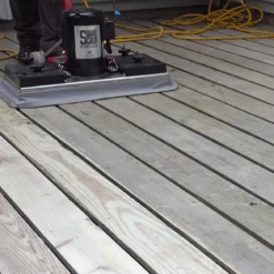 Square Scrub® 14" x 28" Pivot Floor Stripping Machine