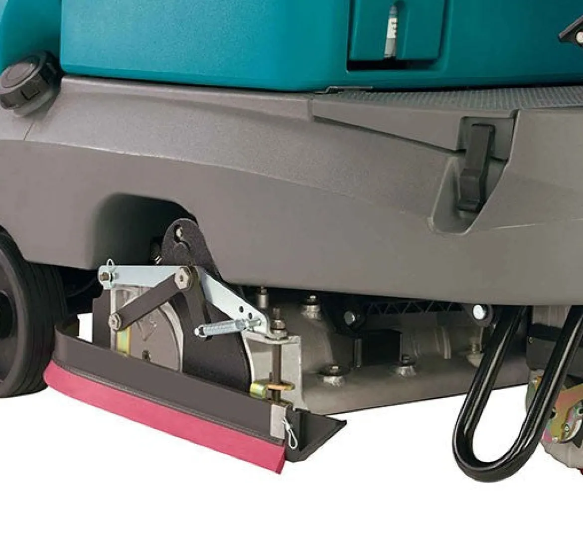 Tennant® T7 Ride-On Automatic Floor Scrubber w/ Pad Drivers (Scrub Size, Battery & Scrub Style Options) – 29 Gallons